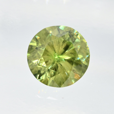 Уральский демантоид 0.85 кар. Тагил. 