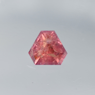 Пеццотаит 0.32 кар. Мадагаскар. Уральская огранка