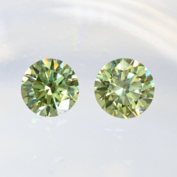 Уральские демантоиды  0.91 кар..