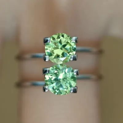 ХРИЗОЛИТЫ С ЛЮДВИГИТОМ 2.46 КАР. ПАКИСТАН. СДЕЛАНО НА УРАЛЕ