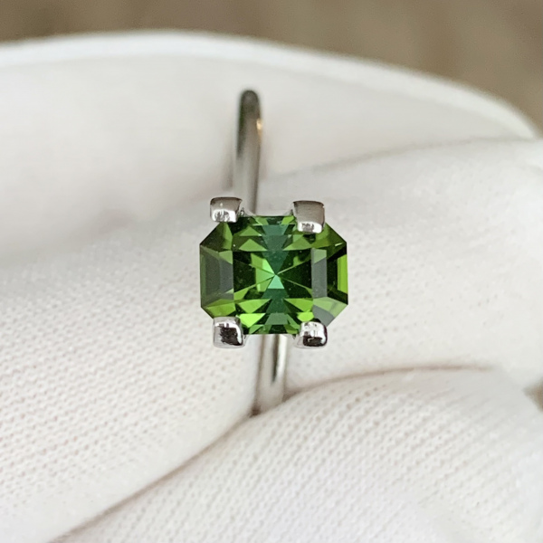 Турмалин 1.13 кар. Намибия. Сделано на Урале